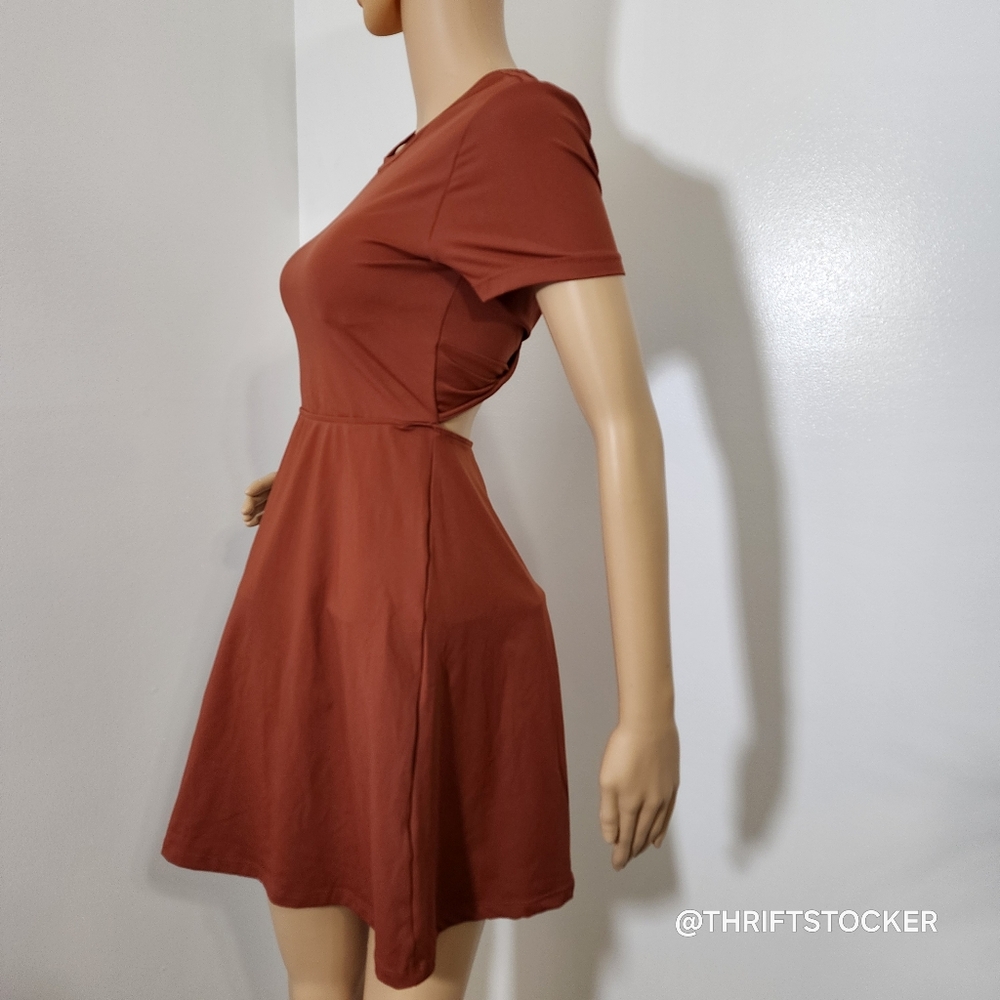 HALARA Cut Out Flare Mini Dance Active Dress